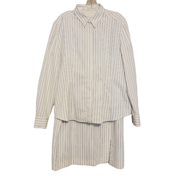 Sara Battaglia | Women's Classic White & Black Striped Skirt Suit (Size Large) - Picture 2 of 16